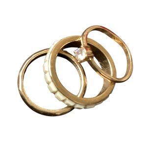Elegant Gold and Cream Ring Set